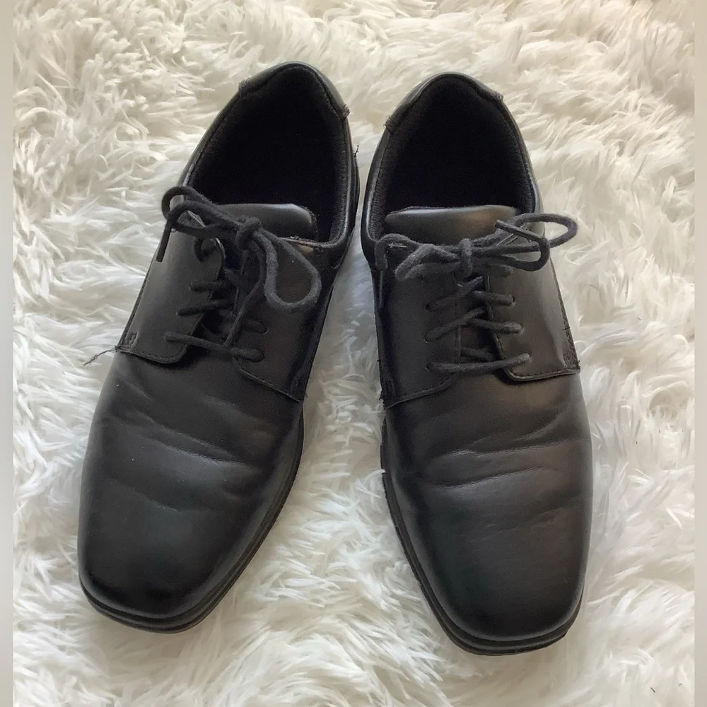 EUC Stafford Boys Dress Shoes Brandon Ox Black 4M